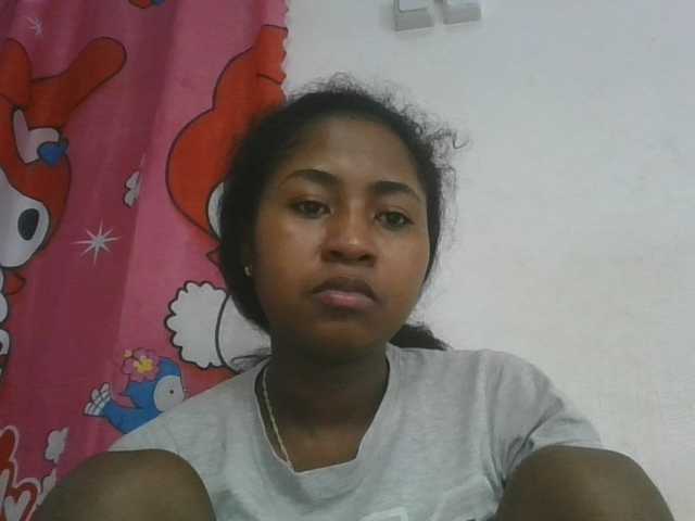 Marinah1a live cam on BongaCams