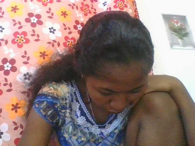 Marinah1a live cam on BongaCams