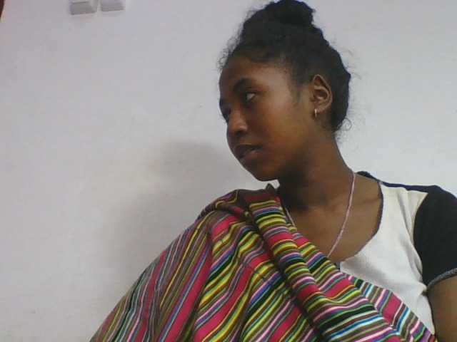 Marinah1a live cam on BongaCams