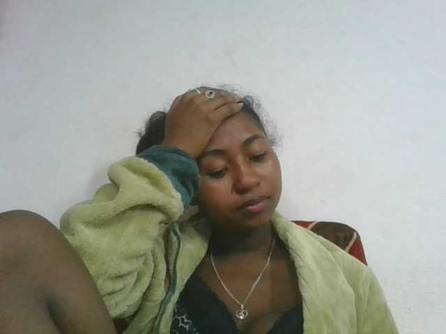 Marinah1a live cam on BongaCams