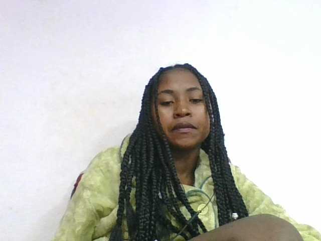 Marinah1a live cam on BongaCams
