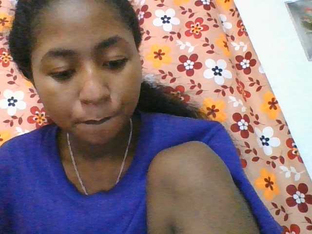 Marinah1a live cam on BongaCams