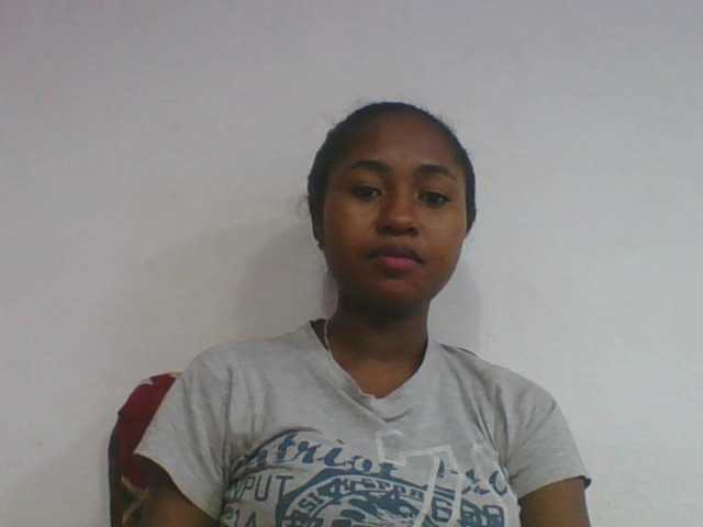 Marinah1a live cam on BongaCams