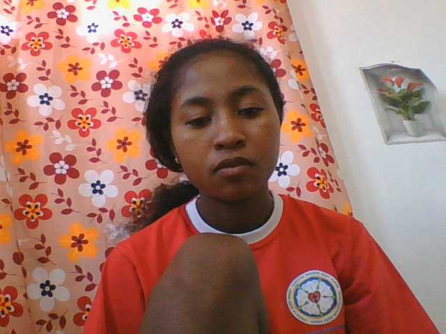 Marinah1a live cam on BongaCams