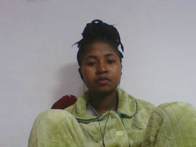 Marinah1a live cam on BongaCams