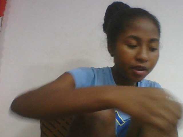 Marinah1a live cam on BongaCams
