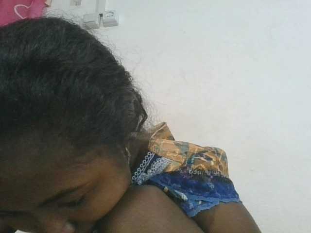 Marinah1a live cam on BongaCams