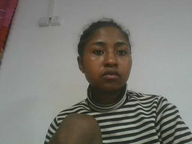 Marinah1a live cam on BongaCams