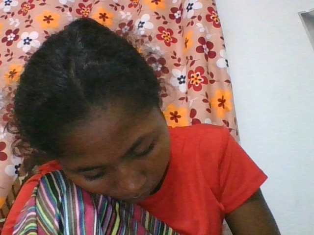 Marinah1a live cam on BongaCams