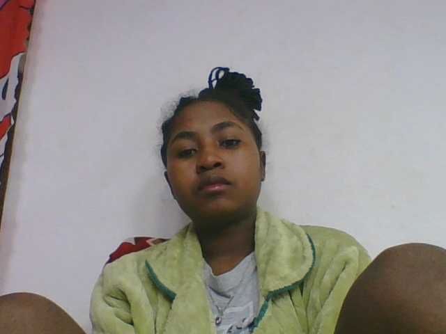 Marinah1a live cam on BongaCams