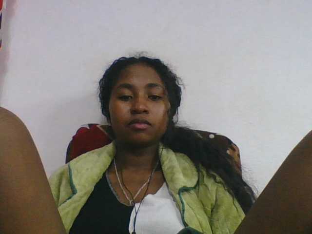 Marinah1a live cam on BongaCams