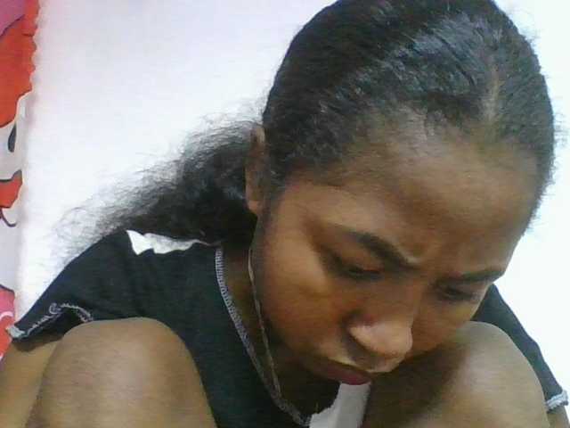 Marinah1a live cam on BongaCams