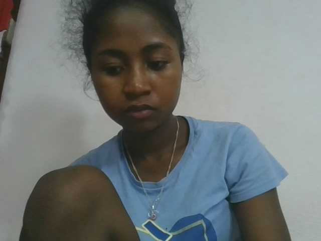 Marinah1a live cam on BongaCams