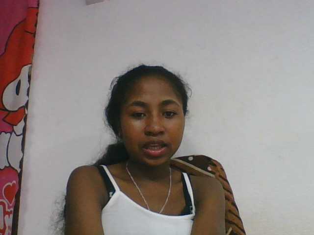 Marinah1a live cam on BongaCams