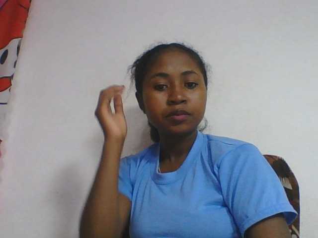 Marinah1a live cam on BongaCams