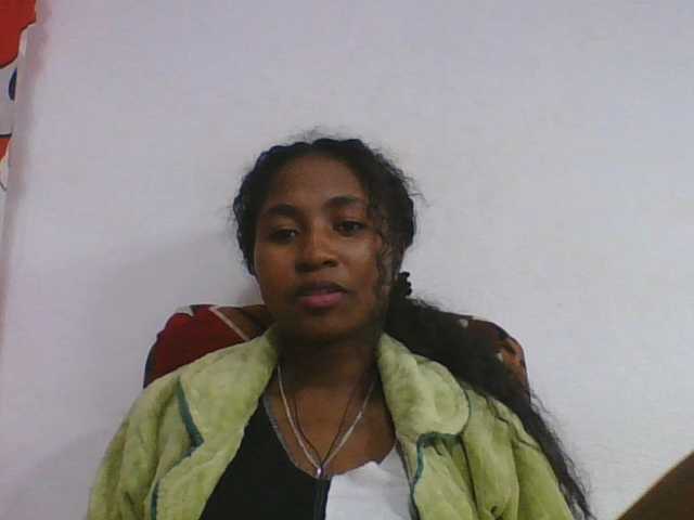 Marinah1a live cam on BongaCams