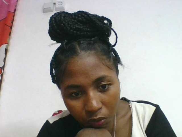 Marinah1a live cam on BongaCams