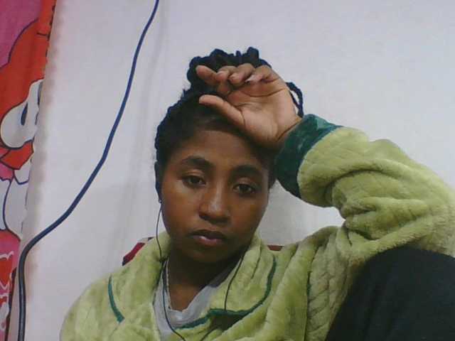 Marinah1a live cam on BongaCams