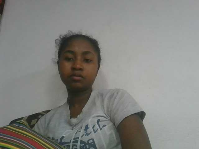 Marinah1a live cam on BongaCams