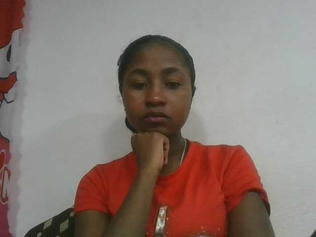 Marinah1a live cam on BongaCams