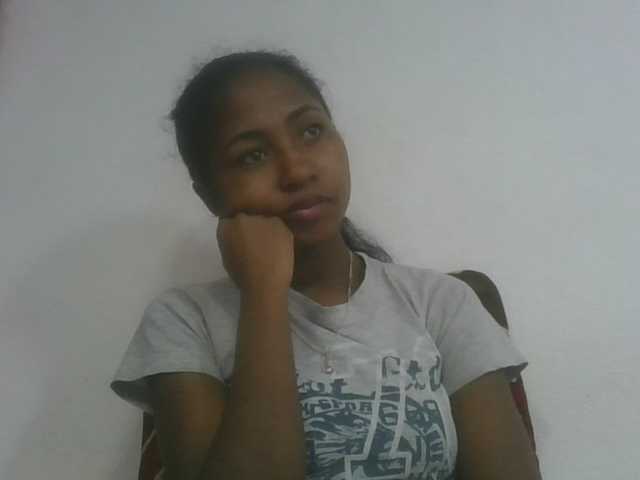 Marinah1a live cam on BongaCams