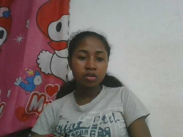 Marinah1a live cam on BongaCams