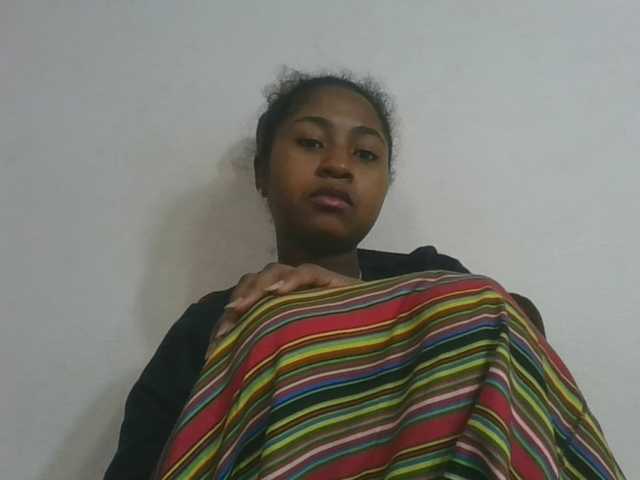 Marinah1a live cam on BongaCams