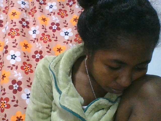 Marinah1a live cam on BongaCams