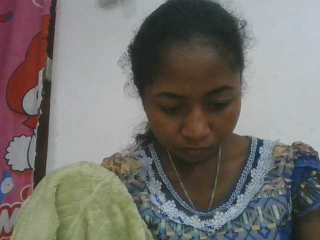 Marinah1a live cam on BongaCams