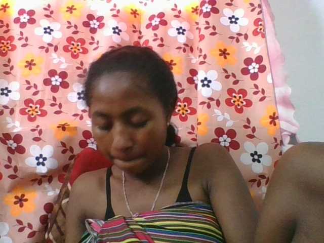 Marinah1a live cam on BongaCams
