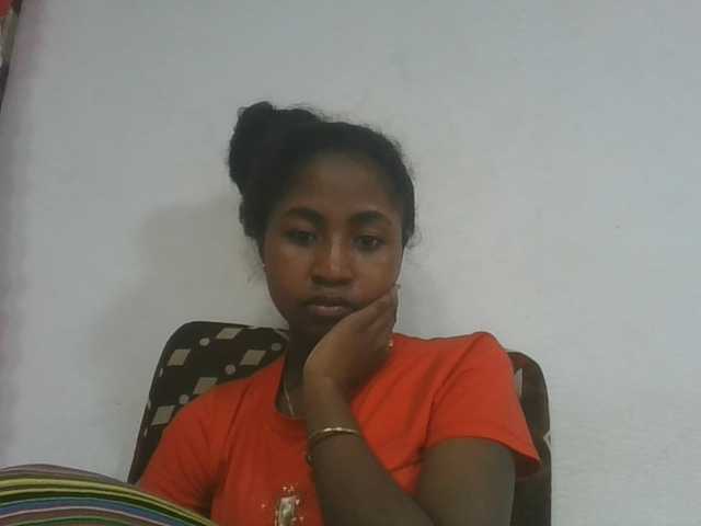 Marinah1a live cam on BongaCams