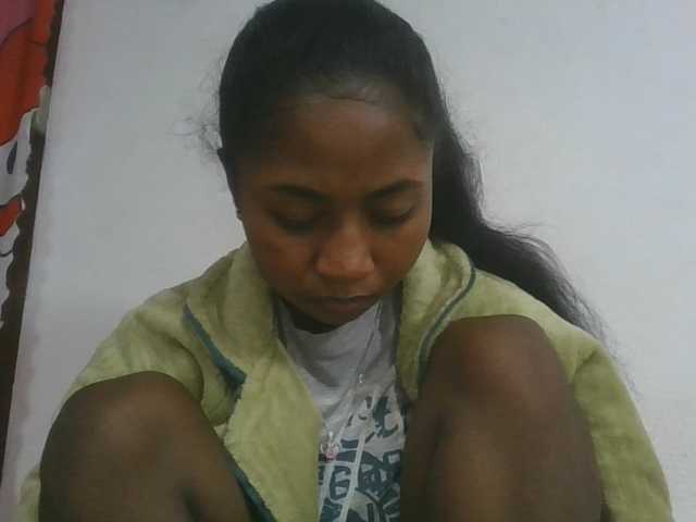 Marinah1a live cam on BongaCams