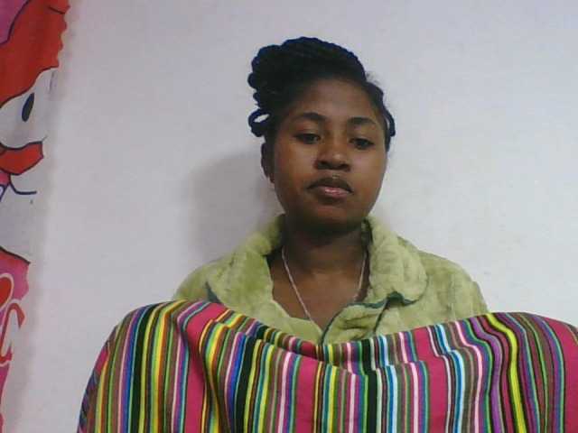 Marinah1a live cam on BongaCams