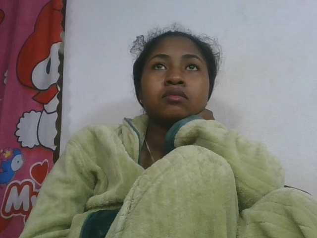 Marinah1a live cam on BongaCams