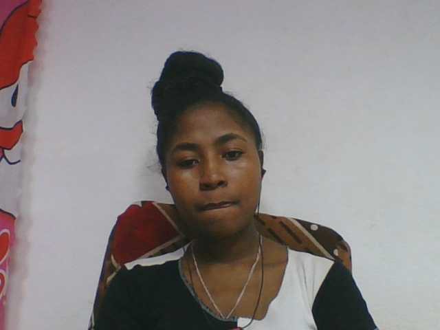 Marinah1a live cam on BongaCams