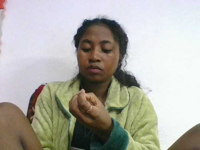 Marinah1a live cam on BongaCams