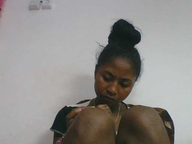 Marinah1a live cam on BongaCams