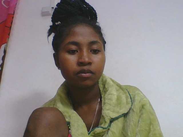 Marinah1a live cam on BongaCams