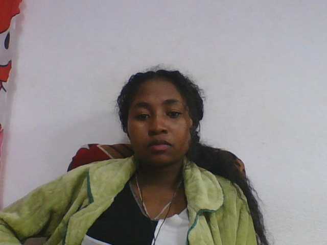 Marinah1a live cam on BongaCams