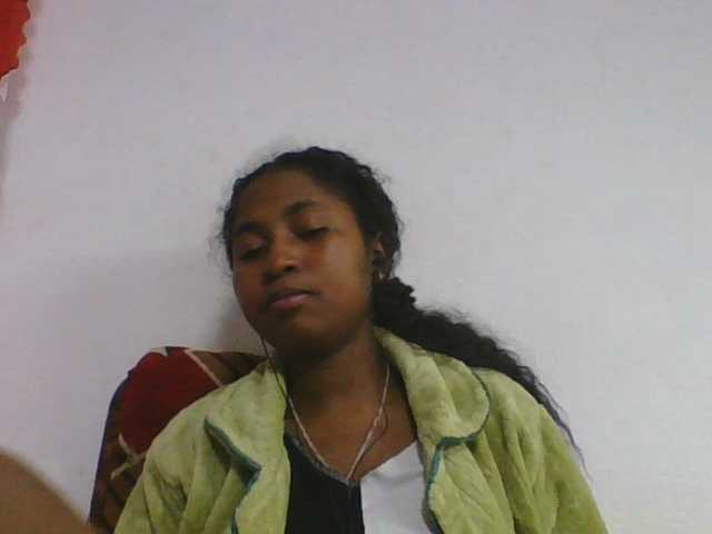 Marinah1a live cam on BongaCams