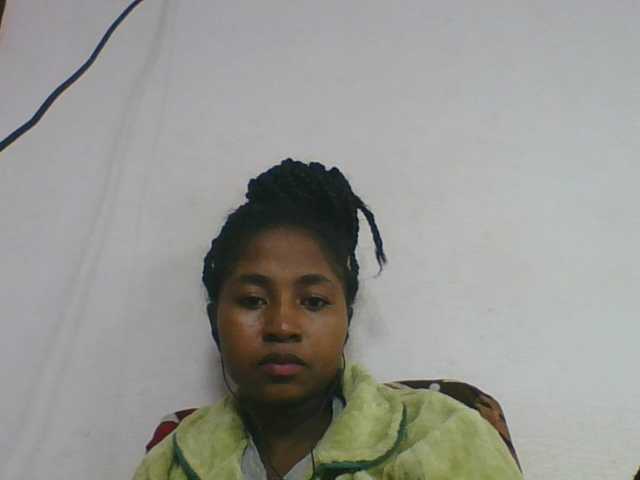 Marinah1a live cam on BongaCams