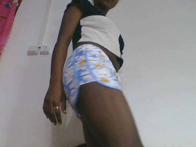 Marinah1a live cam on BongaCams