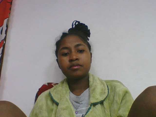 Marinah1a live cam on BongaCams