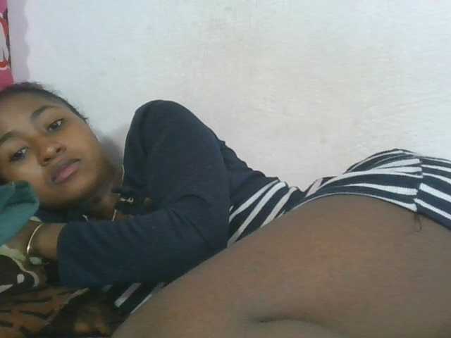 Marinah1a live cam on BongaCams