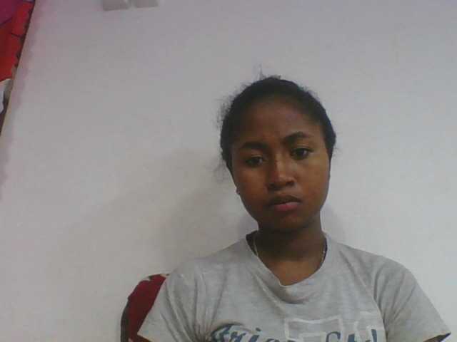Marinah1a live cam on BongaCams