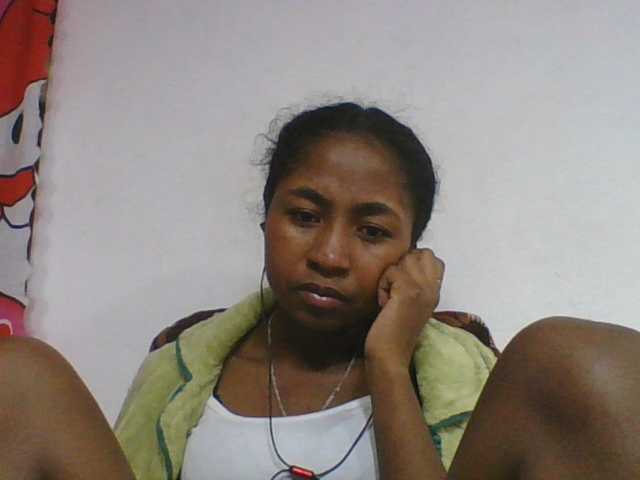 Marinah1a live cam on BongaCams
