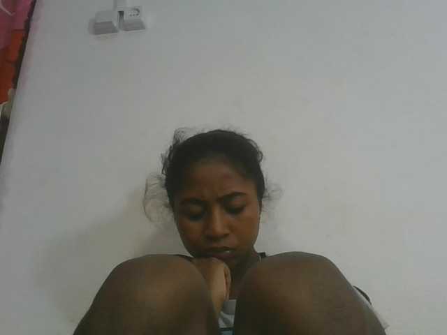 Marinah1a live cam on BongaCams