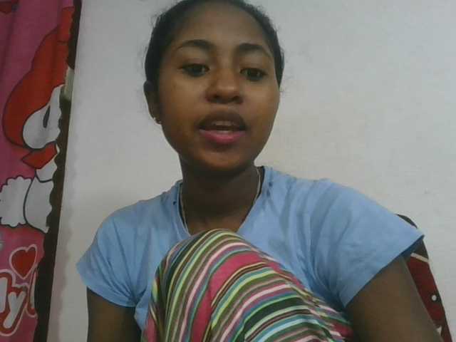 Marinah1a live cam on BongaCams