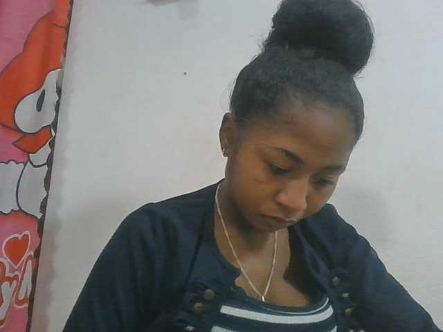 Marinah1a live cam on BongaCams