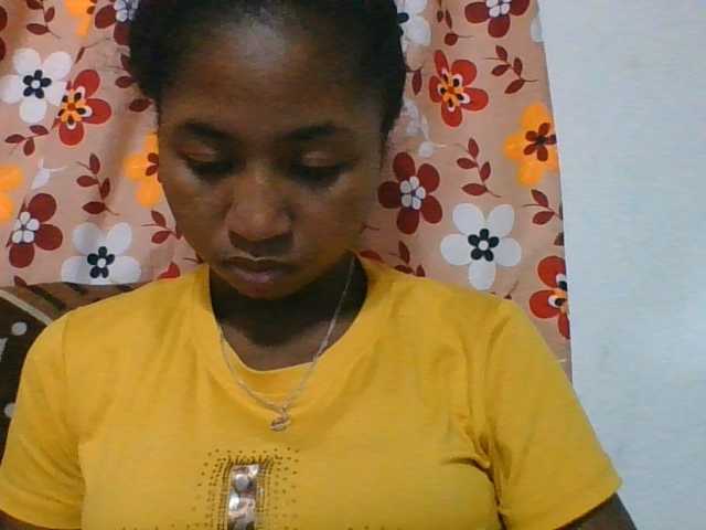 Marinah1a live cam preview